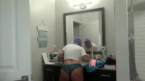 bdon1977 online show from April 2026 10:15:02 AM