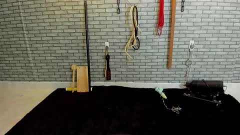 Meduza  online show from October 2025 12:16:01 PM