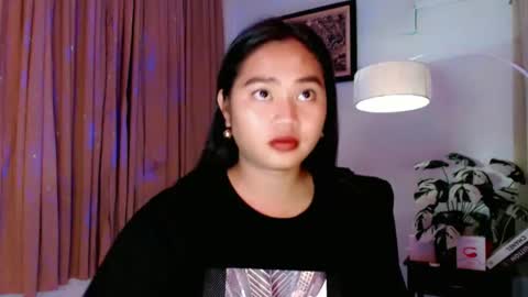 Marie  online show from February 2025 01:47:02 PM