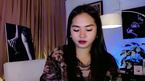 Marie  online show from March 2025 04:32:01 AM