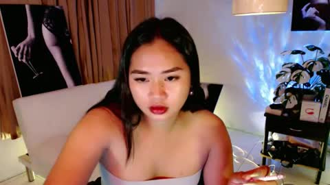 Marie  online show from March 2025 07:48:01 AM