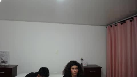 Sara  Juan online show from December 2025 02:30:01 AM