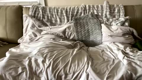 Snapshot of beachymilf chatting on November 2025 04:29:02 PM BeachyMILF online show from November 2025 04:29:02 PM