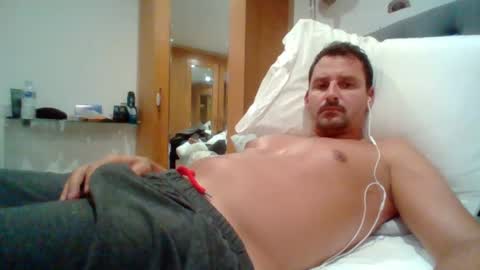 Snapshot of bearboudior chatting on June 2026 01:58:02 PM bearboudior online show from June 2026 01:58:02 PM