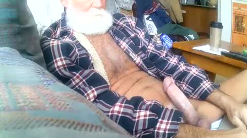 beardbushy online show from February 2025 02:27:02 PM