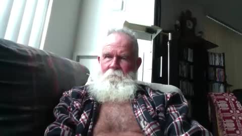 beardbushy online show from November 2025 05:26:01 PM
