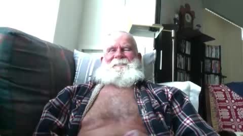 beardbushy online show from May 2026 03:50:01 PM