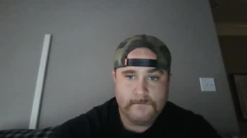Snapshot of bearded4urpleasure chatting on December 2025 05:52:02 PM bearded4urpleasure online show from December 2025 05:52:02 PM