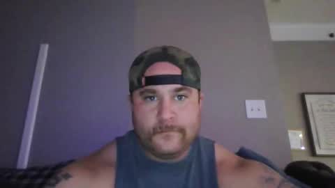 Snapshot of bearded4urpleasure chatting on December 2025 01:03:02 AM bearded4urpleasure online show from December 2025 01:03:02 AM