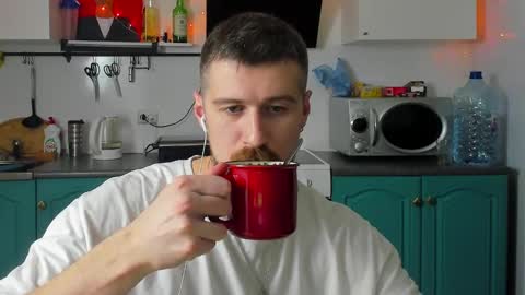 Snapshot of bearded_legend chatting on December 2024 10:23:02 PM Zeus online show from December 2024 10:23:02 PM