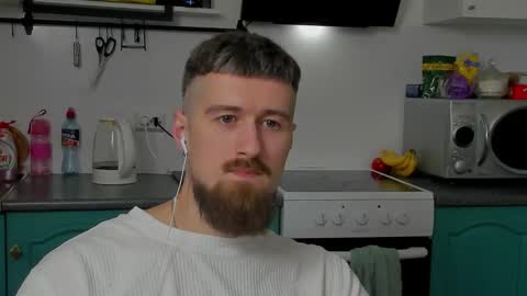 Snapshot of bearded_legend chatting on October 2025 10:00:01 PM Zeus online show from October 2025 10:00:01 PM