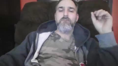 Snapshot of beardedambition chatting on December 2024 03:25:02 AM beardedambition online show from December 2024 03:25:02 AM