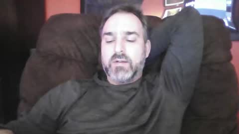 Snapshot of beardedambition chatting on January 2025 01:52:01 PM beardedambition online show from January 2025 01:52:01 PM