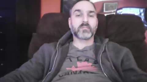 Snapshot of beardedambition chatting on January 2025 10:16:02 PM beardedambition online show from January 2025 10:16:02 PM