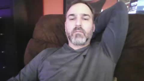 Snapshot of beardedambition chatting on February 2025 01:32:01 PM beardedambition online show from February 2025 01:32:01 PM