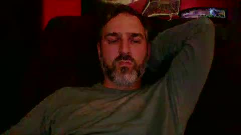 Snapshot of beardedambition chatting on September 2025 01:16:02 AM beardedambition online show from September 2025 01:16:02 AM