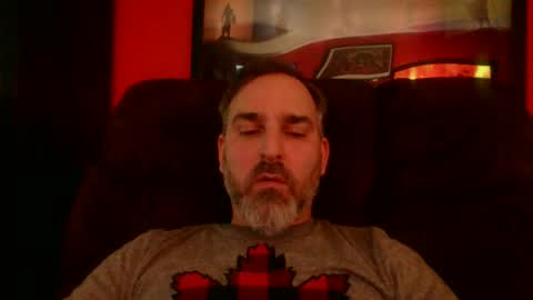 Snapshot of beardedambition chatting on October 2025 04:19:01 PM beardedambition online show from October 2025 04:19:01 PM