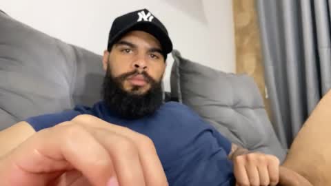 Snapshot of beardmax chatting on September 2025 06:59:02 AM Min online show from September 2025 06:59:02 AM