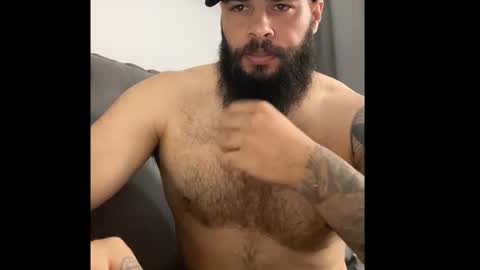 Snapshot of beardmax chatting on November 2025 12:59:01 PM Min online show from November 2025 12:59:01 PM