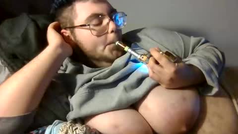 Snapshot of bearmoon820430 chatting on October 2025 03:34:02 AM bearmoon820430 online show from October 2025 03:34:02 AM