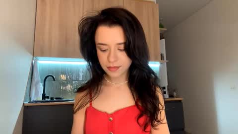 Katie online show from October 2025 08:15:02 AM