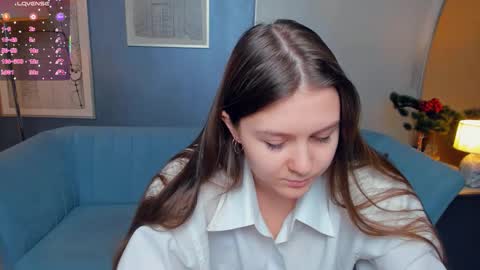 Beatrix or Triss3 online show from October 2025 10:05:01 AM