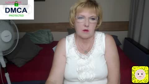 Snapshot of beautiful_lina7 chatting on June 2026 05:15:02 PM your Lana online show from June 2026 05:15:02 PM