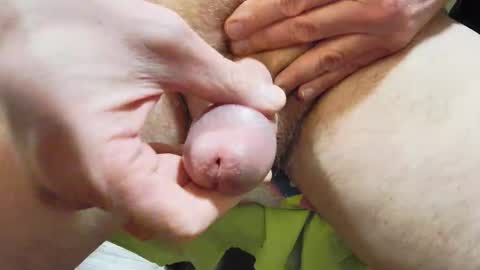 Snapshot of beautifulpurplemushroomhead chatting on November 2025 03:31:01 AM I have one online show from November 2025 03:31:01 AM