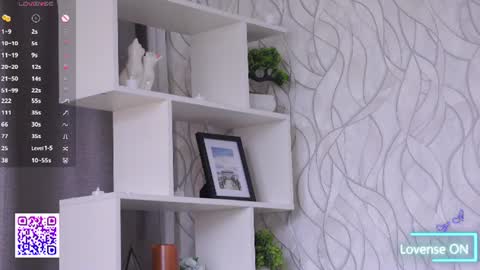 Snapshot of beauty_fuel chatting on June 2026 09:14:01 AM Polly online show from June 2026 09:14:01 AM