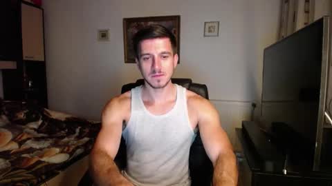 Snapshot of beauty_hard_beast chatting on October 2025 01:14:02 AM Mia and Jake online show from October 2025 01:14:02 AM