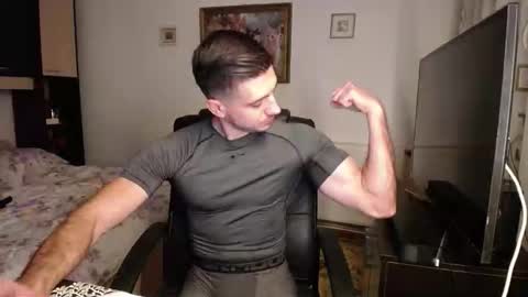 Mia and Jake online show from November 2025 02:49:02 PM