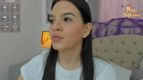 Ariana Reyes online show from October 2025 12:37:02 PM