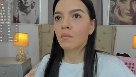 Ariana Reyes online show from November 2025 12:19:02 PM