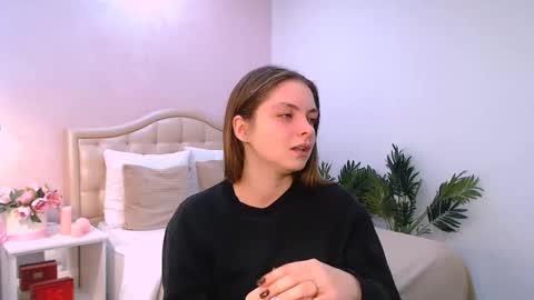 Snapshot of beautyfrominside chatting on November 2025 01:33:02 PM Gloria online show from November 2025 01:33:02 PM