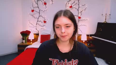 Snapshot of beautyfrominside chatting on December 2025 09:02:01 AM Gloria online show from December 2025 09:02:01 AM