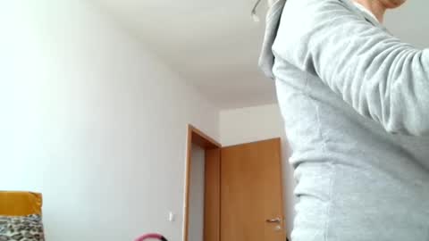 Raluca online show from March 2026 08:20:02 AM