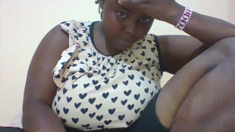 bebswee21 online show from January 2026 02:44:01 PM