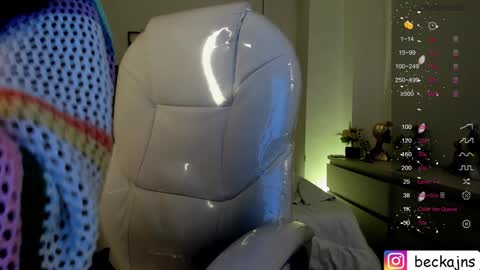 Marzhie online show from December 2024 01:42:02 PM