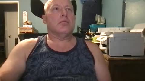 Snapshot of beckster040 chatting on June 2026 08:52:01 AM beckster online show from June 2026 08:52:01 AM