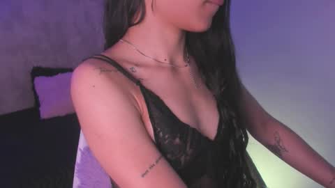 becky__g online show from November 2025 10:19:01 PM