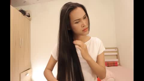 bee_thai online show from January 2025 06:35:01 PM