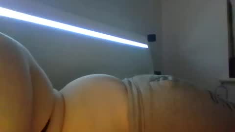 Snapshot of beeinmedeep chatting on February 2025 09:32:02 AM beeinmedeep online show from February 2025 09:32:02 AM