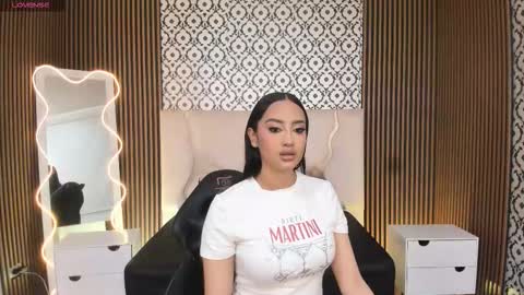 Snapshot of beella_tay1 chatting on November 2025 02:16:02 PM BELLA online show from November 2025 02:16:02 PM