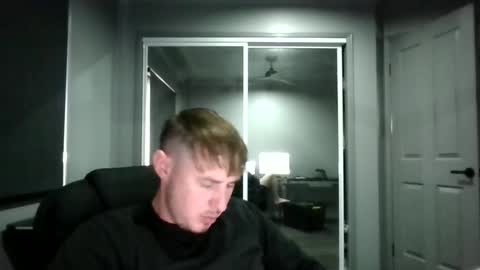 Snapshot of beelzebubxo chatting on September 2025 01:39:02 AM beelzebubxo online show from September 2025 01:39:02 AM