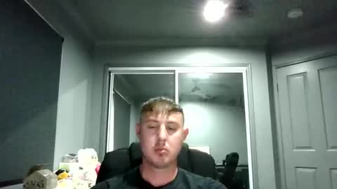 Snapshot of beelzebubxo chatting on October 2025 02:11:02 AM beelzebubxo online show from October 2025 02:11:02 AM
