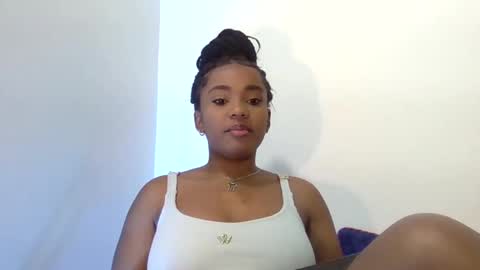 Snapshot of behla_rouseh chatting on March 2025 10:41:02 PM Behla Rouseh online show from March 2025 10:41:02 PM