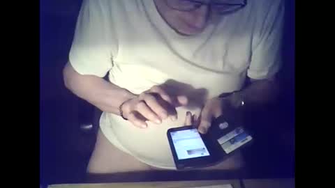 Snapshot of bekklove1 chatting on January 2025 11:17:01 AM bekklove1 online show from January 2025 11:17:01 AM