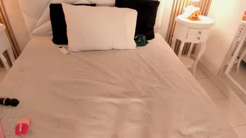 Snapshot of belacampbell chatting on October 2025 06:35:02 AM Bela online show from October 2025 06:35:02 AM