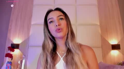 Bella cam online show from April 2026 07:09:02 PM