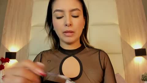 Bella cam online show from July 2026 12:18:02 PM